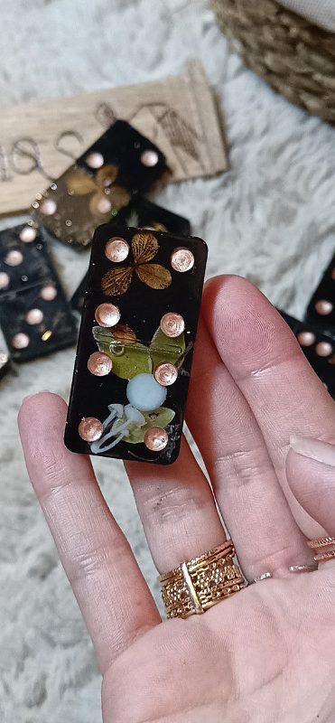 Niymaea set dominos jeu bois poetique 1