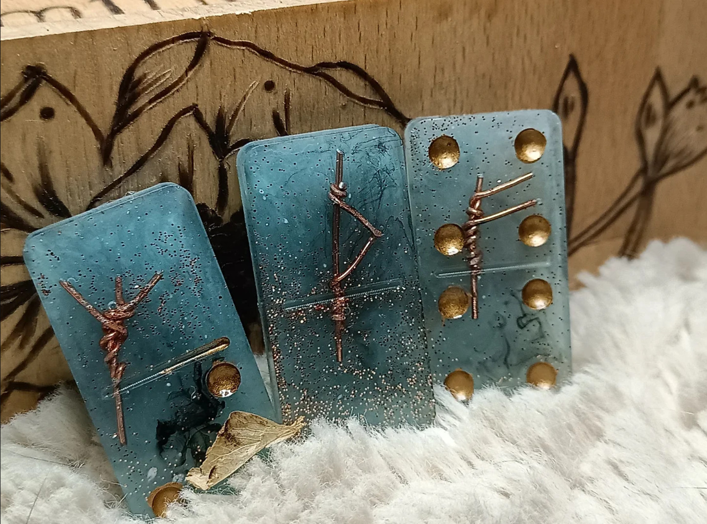 niymaea jeu dominos viking runes