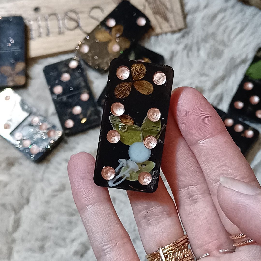 Niymaea set dominos jeu bois poetique