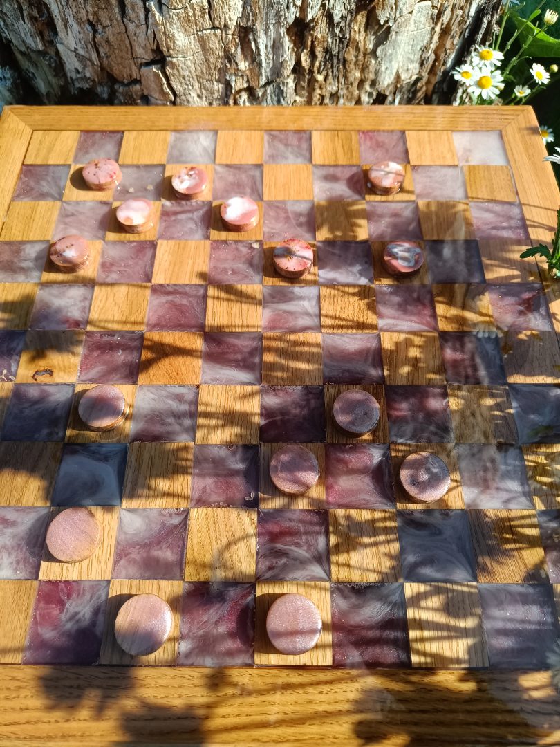 Jeu en Bois envoûté 4 Niymaea damier artisanal chimerique